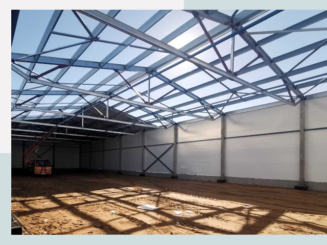 Строительство сенохранилищ в Тулуне